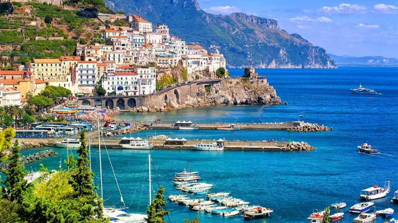 Variety Cruises: Small Ship Boutique Cruising 6 Small ship cruising the Amalfi Coast Italy and Malta